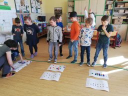 np sumava a prvnaci a tretaci 06